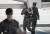  판문점 공동경비구역(JSA)에 관광이 재개된 1일 북한 경비병들이 남측 관광객을 관찰하고 있다. [EPA=연합]