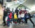 인천 파라다이스시티는 5일 어린이날을 맞아 영화 ‘어벤져스’에 등장하는 8명의 수퍼히어로와 함께 기념사진을 찍고, 캐릭터 상품도 구입할 수 있는 행사를 진행했다. [연합뉴스]