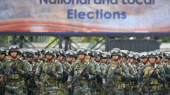 [서소문사진관] 장갑차에서 군견까지, 필리핀의 선거 경비 발대식