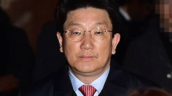 檢 ‘강원랜드 채용비리 혐의’ 권성동, 징역 3년 구형