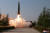 북한이 5월 9일 평북 구성에서 발사한 미사일. 이 사진을 밝게 처리하면 위 사진의 일련번호가 나타난다. [사진 조선중앙통신]