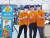 개그맨 변기수(오른쪽) 등이 지난 10일 이엠이 코리아 부스에서 홍보 이벤트를 펼쳤다. [사진 이엠이 코리아]