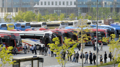 정부세종청사-수도권 통근버스 운행비 609억원..올해까지 8년간 비용