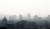 최고 31도에 이르는 더위가 이어진 지난 16일 오전 서울 하늘이 미세먼지까지 겹쳐 뿌옇다. <저작권자(c) 연합뉴스, 무단 전재-재배포 금지>