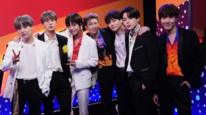 BTS Performs 'Boy With Luv' on The Voice Finale!