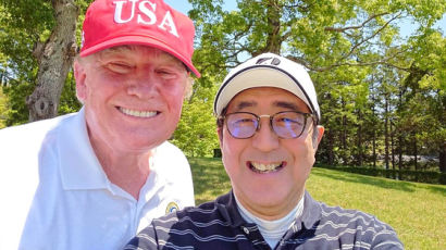 골프·스모 환대 먹혔다…트럼프 “무역협상 일본 선거 뒤로”
