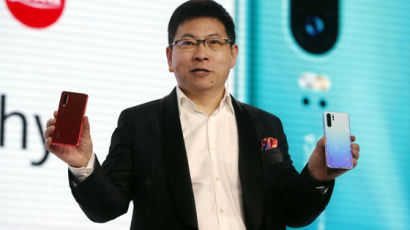 화웨이 폰 가져오면 17만원 더 준다…삼성, 싱가포르서 특별보상 마케팅