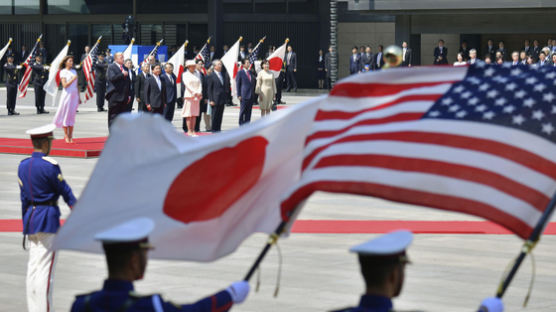 트럼프, 방일 연설서 동해 아닌 "일본해" 표현…외교가 "씁쓸하다"