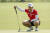 김세영이 31일 열린 US여자오픈 골프 1라운드에서 8번 홀 퍼트 라인을 읽고 있다. [사진 USGA]