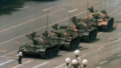 [서소문사진관] 톈안먼사태 '탱크맨' 사진기자, "중국 이제 진상밝혀야"
