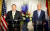 마이크 폼페이오 미국 국무장관이 3일 네덜란드 헤이그를 방문해 스테프 블로크(오른쪽) 네덜란드 외무장관과 기자회견을 하고 있다.[EPA=연합뉴스]