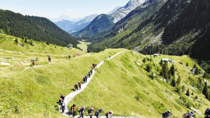 [Enjoy Your Life] 알프스 초원지대부터 만년설의 산악지대까지…‘뚜르 드 몽블랑’을 걷다