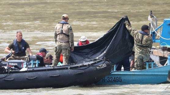 [속보] 선박서 발견된 시신, 60대 남성으로 확인…사망자 13명