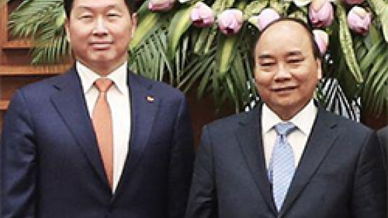 최태원, 베트남 1·2위 기업 만나 “협력 강화”
