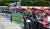 지난 3일 오전 대우조선해양 정문 앞에서 대우조선 노조가 실사단 진입 저지를 위해 집회를 하고 있는 모습 . 송봉근 기자