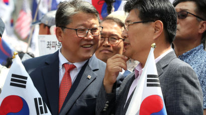 박지원 “홍문종 ‘친박신당’ 최소 20석 예상…보수 분열”
