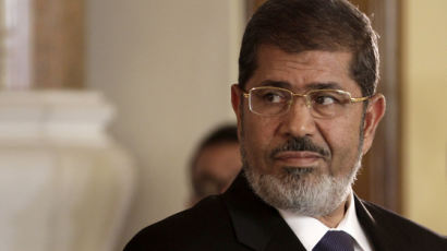 이집트 첫 민선 대통령 무르시, 재판 도중 심장마비 사망