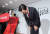 황교안 전 총리는 1월 29일 자유한국당 대표 경선 출마 선언 직후 고개를 숙였다. 그의 생각은 국민 속으로 투영될 수 있을까. / 사진:연합뉴스
