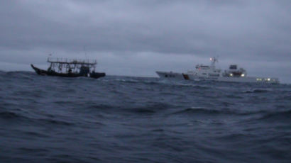 [사진] 북 어선 또 남하 … 구조요청 했다가 자력 북상