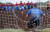  러시아 상트 페테르부르크에서 22일 (현지시간) 진흙탕 축구 대회가 열렸다 [AP=연합뉴스]