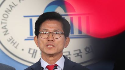 김문수 "6·25때 공산주의와 싸웠듯이 김정은과 싸워 이겨야"