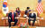 문재인 대통령과 도널드 트럼프 미국 대통령이 30일 오전 청와대에서 소인수 정상회담을 하고 있다. [연합뉴스]