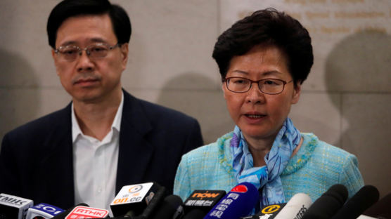 혼돈의 홍콩…캐리 람 "송환법 2020년 7월 자연 폐기" 
