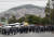 국가방위군 편입에 반발하는 멕시코 연방경찰들이 3일(현지시간) 제복을 입고 멕시코시티에서 고속도로를 점거하고 있다. [AP=연합뉴스] 
