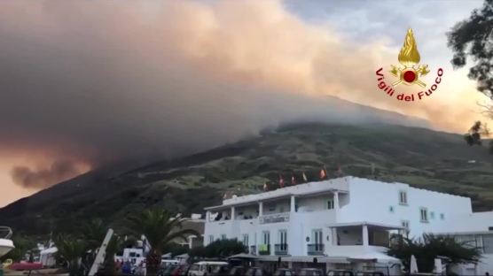 [서소문사진관] 伊 스트롬볼리 화산 폭발, 피노키오의 악당 이름을 딴 곳 