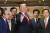 도널드 트럼프 미국 대통령이 지난달 30일 그랜드 하얏트 호텔에서 열린 한국 경제인 간담회에서 국내 주요 그룹 총수들과 대화하고 있다. [사진 연합뉴스]