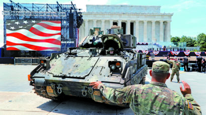 미 독립기념일 탱크·전투기 퍼레이드…트럼프의 쇼쇼쇼