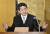 아베 일본 총리가 올 1월 미에현 이세시 이세신궁을 참배한 뒤 현지에서 신년 기자회견을 하고 있다. [연합뉴스]