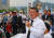 조원진 우리공화당 공동대표가 6일 오후 서울 광화문광장에서 천막 재설치 관련 발언을 하고 있다. [뉴스1]