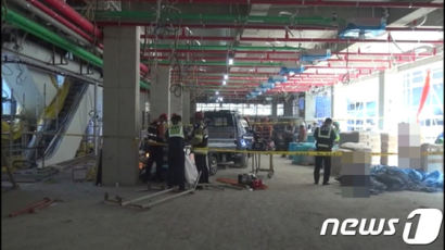 후진하다 공사장 인부 덮친 트럭 운전사…1명 사망·1명 중상