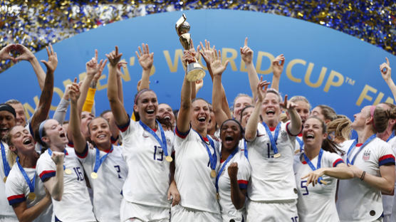 미국 여자 월드컵 4번째 우승...네덜란드에 2-0 완승
