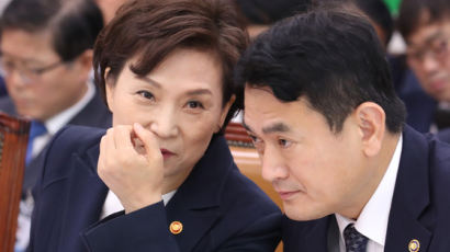 지역구 반발 신도시정책, 지역구 의원이 발표···김현미 얄궂은 운명