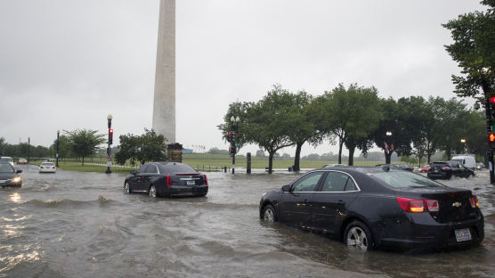 [서소문사진관]폭우 내린 워싱턴 DC, 백악관 기자실도 침수