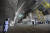 지난 1986년 폭발 사고가 났던 체르노빌 원전 4호기를 덮었던 콘크리트 위에 새롭게 설치된 철제 아치형 방호 덮개 내부. 우크라이나는 10일(현지시간) 본격 방호 덮개 운영에 들어갔다. [AFP=연합뉴스] 