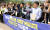 민주노총이 지난 4월 24일 오후 청와대 앞에서 간접고용 사업장 원청상대 직접고용 요구 기자회견을 하고 있다. [연합뉴스]