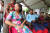 16일 오전 네팔 치트완 틴도반학교에 장학금수여식이 열리고 있다. 이날 장학금을 받은 사비타 체팡(왼쪽)과 여학생들이 행사장에 앉아 있다.. 최승식 기자