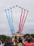 14일 프랑스 대혁명 기념식이 열린 파리 개선문 위로 전투기들이 축하비행을 하고 있다.[연합뉴스] 