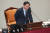 김재원 예산결산위원장이 15일 국회 예결위장에서 열린 전체회의에서 발언하고 있다. 임현동 기자 