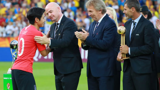 FIFA 회장, 정정용호에 축전 “전 세계 축구팬 하나로 묶었다”