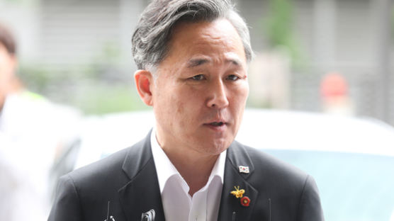 표창원 "한국당, 경찰 조사 흔들지 말고 하루빨리 조사 받아라"
