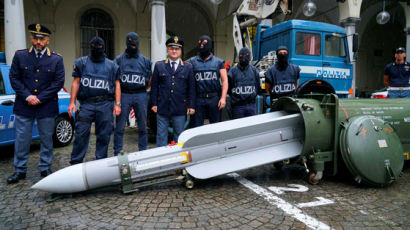 [한 컷] 이탈리아에서 압수된 공대공 미사일