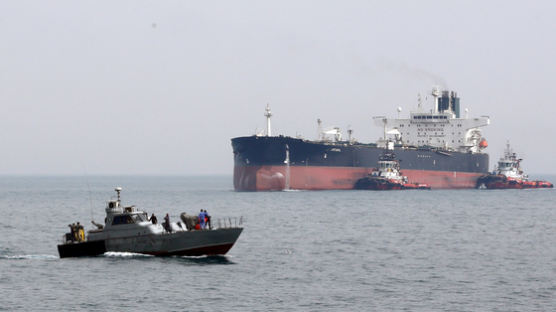 이란 "석유 밀수" 외국 유조선 억류…호르무즈해협 또 긴장