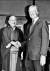 사사카와 료이치 SPF 이사장(왼쪽)과 지미 카터 전 미국 대통령. SPF는 2000년 아프리카 영농 개선 사업을 벌인 지미카터재단을 후원했다. [중앙포토]