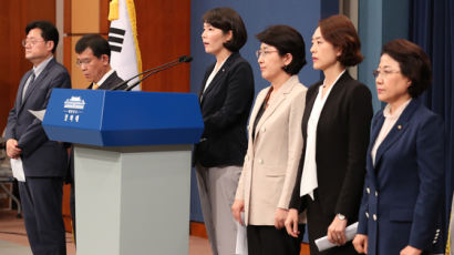 민경욱-고민정 만날까 피했나…한국당 대변인으로 전희경 출동