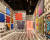  ‘실크 위에 펼쳐지는 아트’ 공간에는 다양한 스카프 협업 작품이 전시됐다.