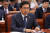 박상기 법무부 장관이 31일 오후 서울 여의도 국회에서 열린 법제사법위원회 전체회의에서 의원들의 질의에 답하고 있다. [뉴스1]